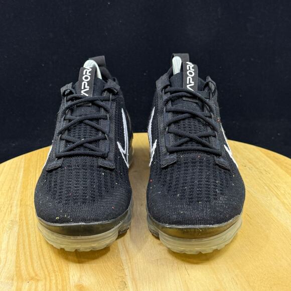 Nike Air VaporMax 2021 Flyknit Womens Size 7.5 US Black Silver Running Shoes - Picture 3 of 9